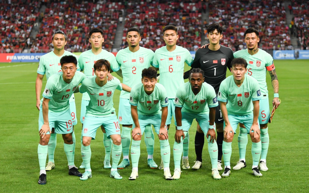 fifaol3新引擎352战术_fifa新引擎4114战术板_fifaol3新引擎352战术