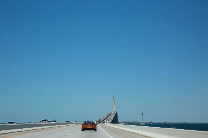 民间股神--15位股林高手赢钱秘招大特写 pdf-民间股神的炒股秘诀：胆大心细与